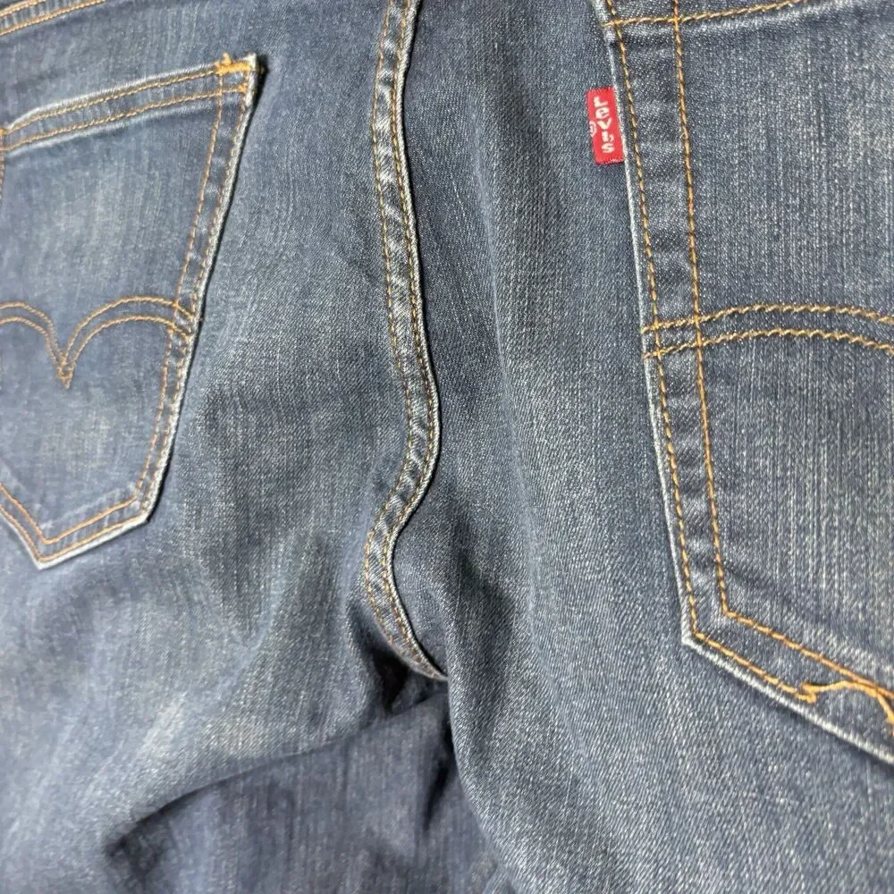 Levi's Jeans 541 Athletic Taper Fit Blue Denim Men Size W48 L34 measures 31.5